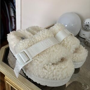 UGG Cream Fluffy Sandals